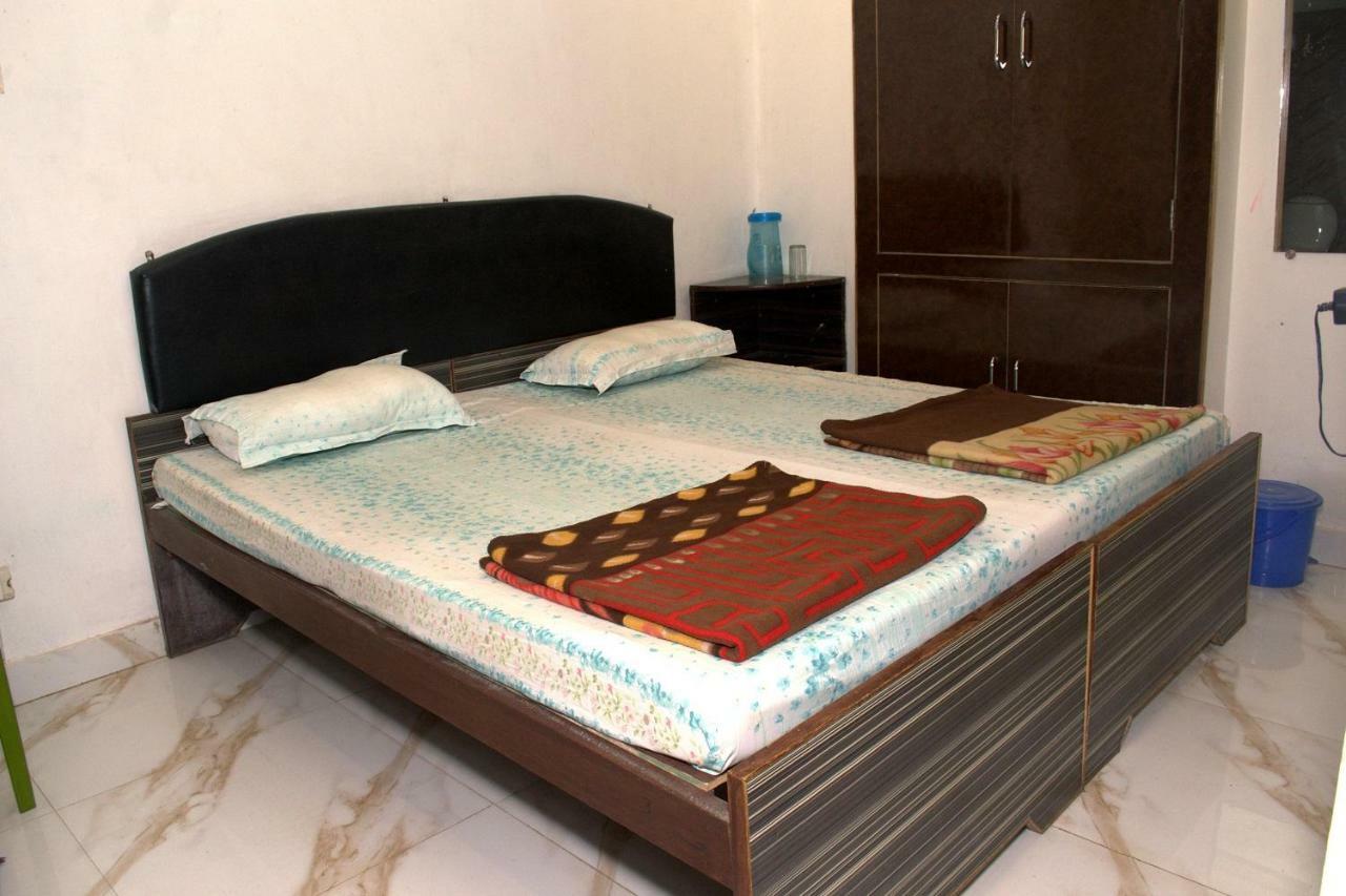 Hotel Tamilnadu Kashi Varanasi Exterior photo